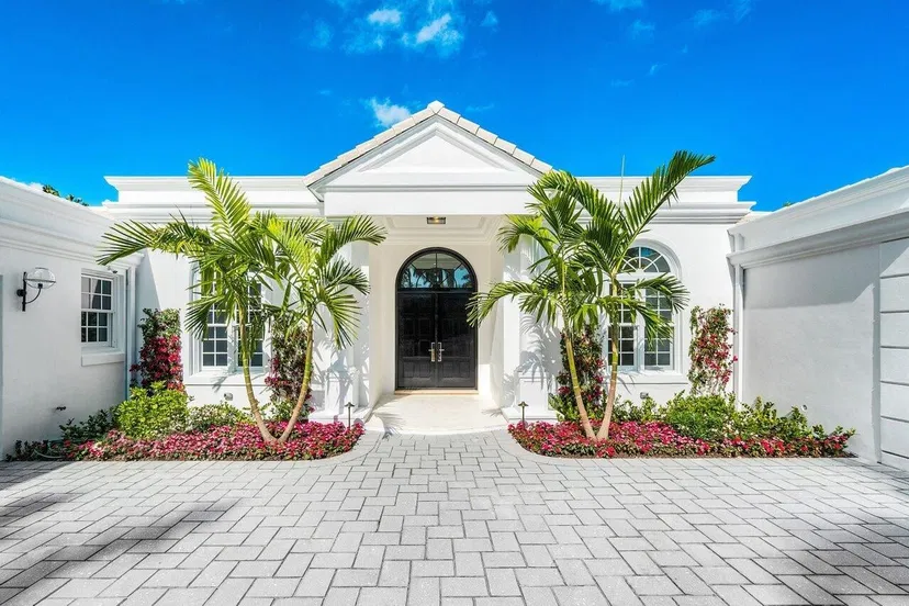 233 Miraflores Drive — photo 4