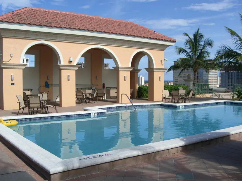 Sold Apr 2023 · 403 S Sapodilla Avenue 615, West Palm Beach