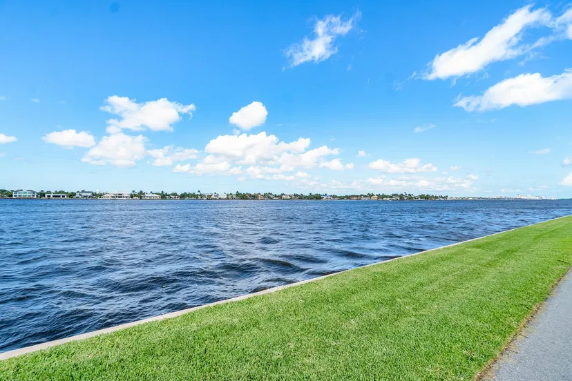 2170 Ibis Isle Road #1 — photo 4