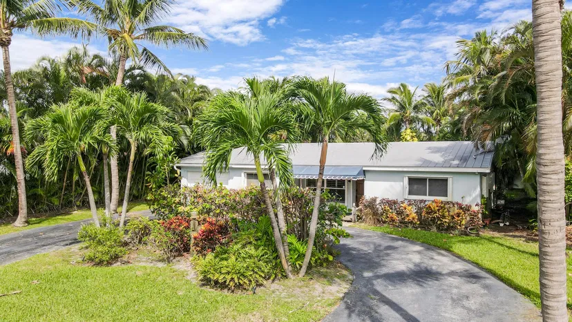 Sold Dec 2022 · 1711 Gregory Road, Lake Clarke Shores