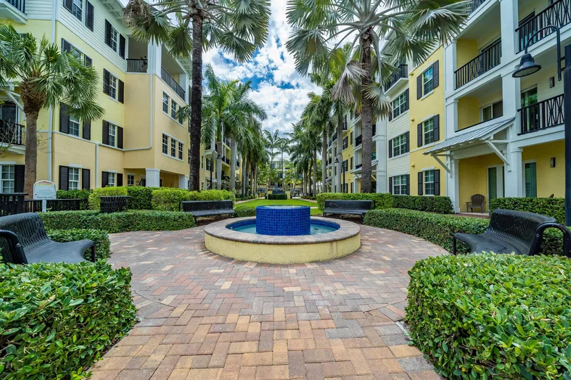 Sold Jul 2022 · 226 N Latitude Circle 205, Delray Beach