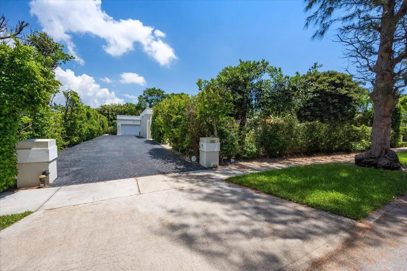 239 Wells Road — photo 4
