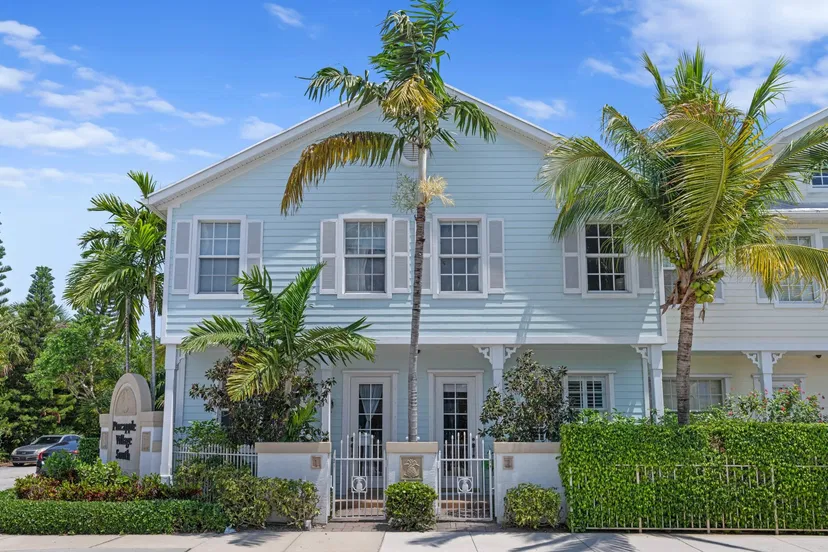 Sold May 2022 · 902 S Federal Highway 2, Lake Worth Beach