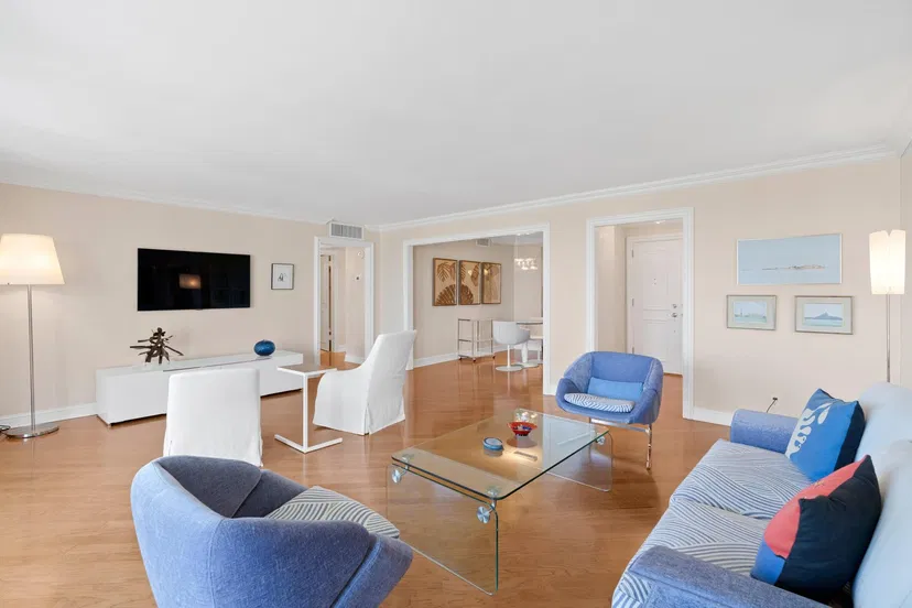 170 Chilean Avenue #6a — photo 4