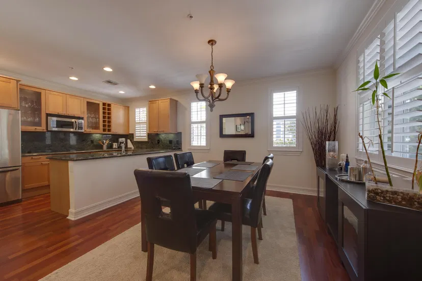 Sold May 2022 · 305 E Mallory Circle, Delray Beach