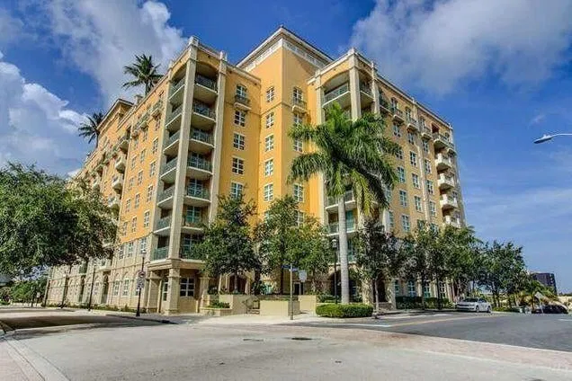Sold Jul 2022 · 403 S Sapodilla Avenue 412, West Palm Beach