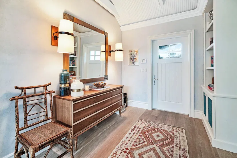 209 Angler Avenue — photo 4