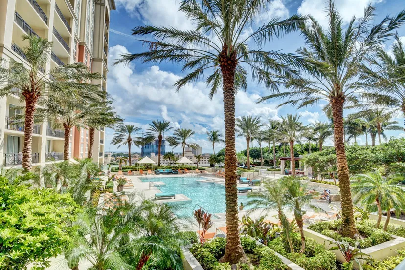 Sold Nov 2021 · 550 Okeechobee Boulevard 1013, West Palm Beach