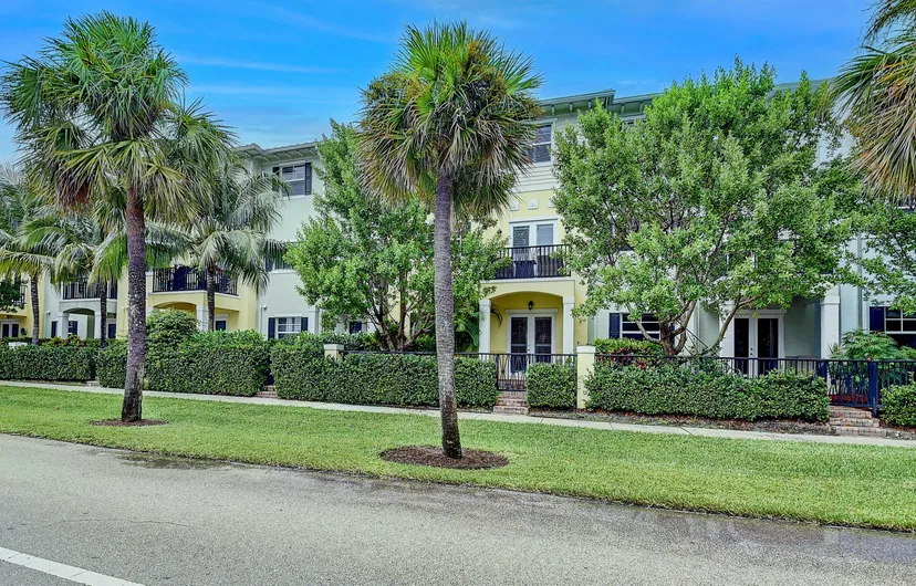 Sold Oct 2021 · 232 S Latitude Circle ., Delray Beach