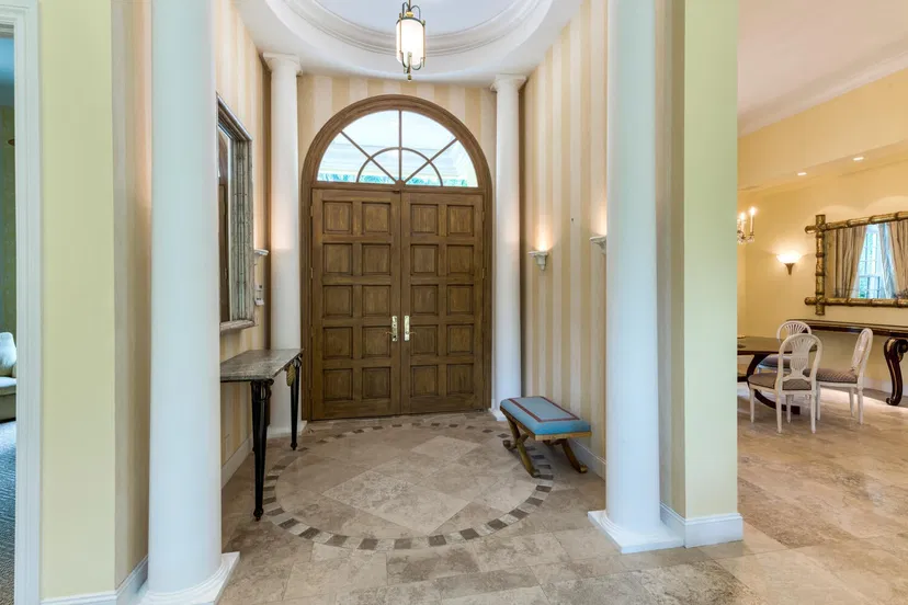 233 Miraflores Drive — photo 4