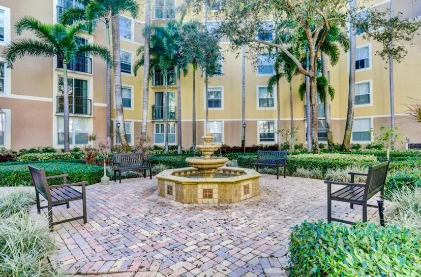 Sold Nov 2025 · 630 S Sapodilla Avenue 402, West Palm Beach