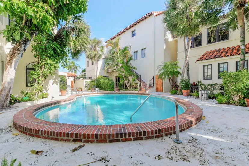 214 Chilean Avenue #I — photo 4