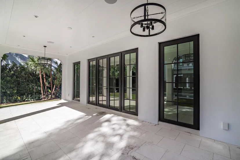 412 Brazilian Avenue — photo 5