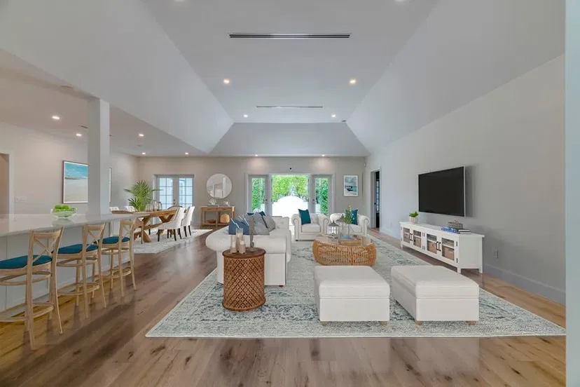 255 Ridgeview Drive — photo 3