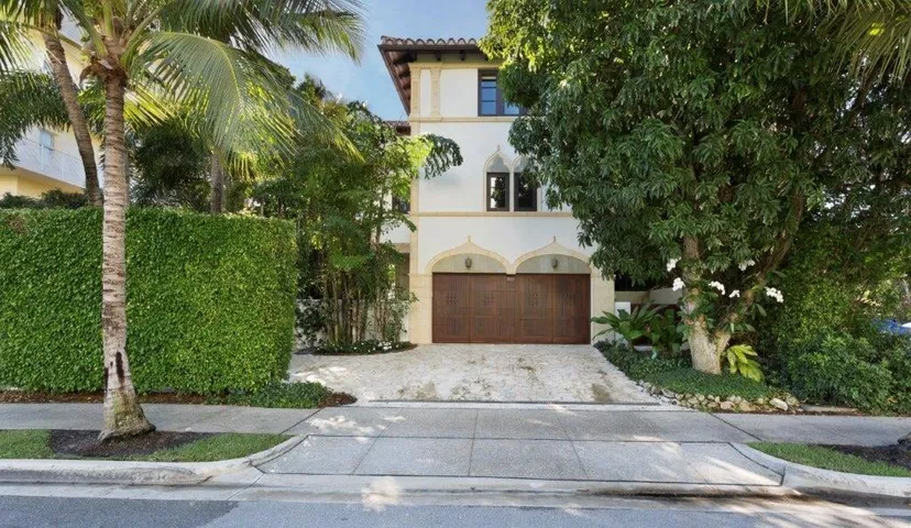 439 Worth Avenue — photo 4