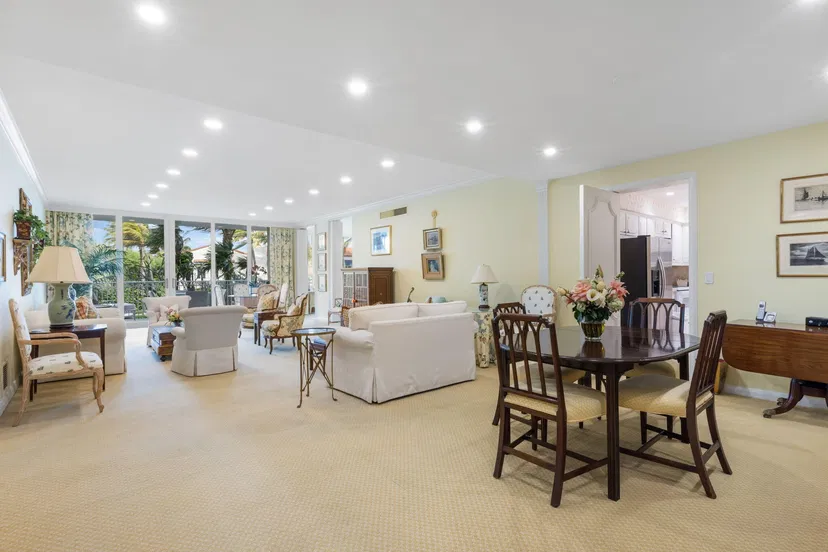 100 Royal Palm Way #D2 — photo 2