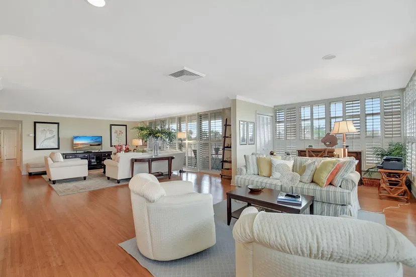 227 Brazilian Avenue #Ph D — photo 3