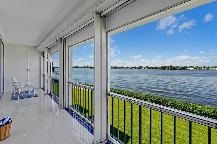 2180 Ibis Isle Road #9 — photo 3