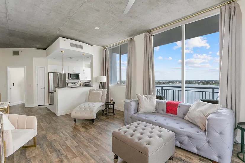 Sold Oct 2025 · 300 S Australian Avenue 1007, West Palm Beach