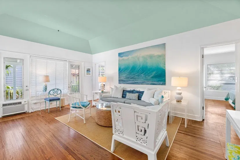 424 Chilean Avenue #4 — photo 3