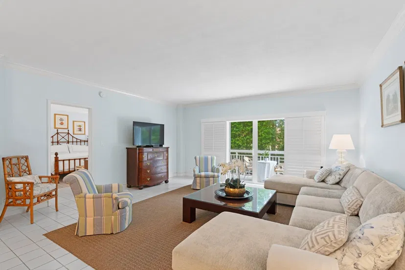 250 Bradley Place #204 — photo 3