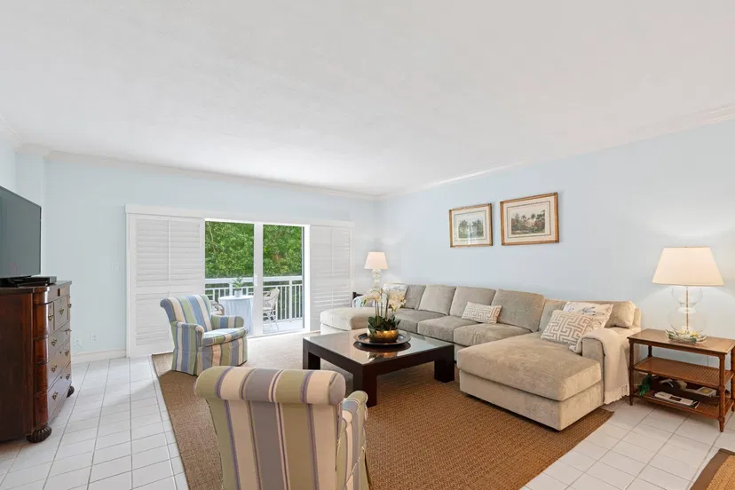 250 Bradley Place #204 — photo 5