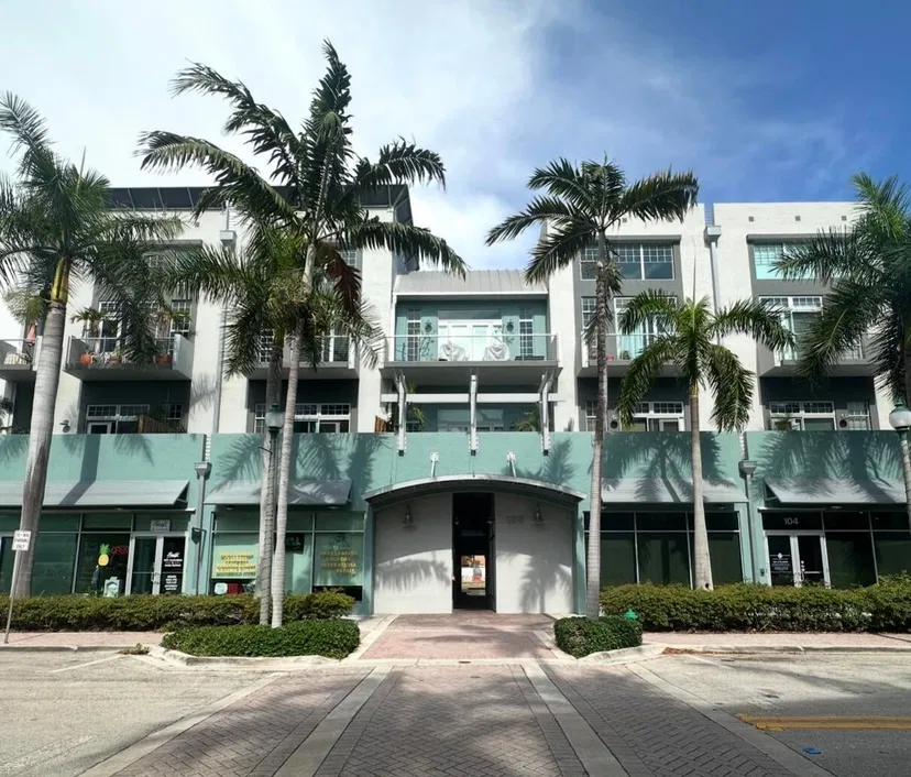 Sold Apr 2025 · 185 NE 4th Avenue 209, Delray Beach