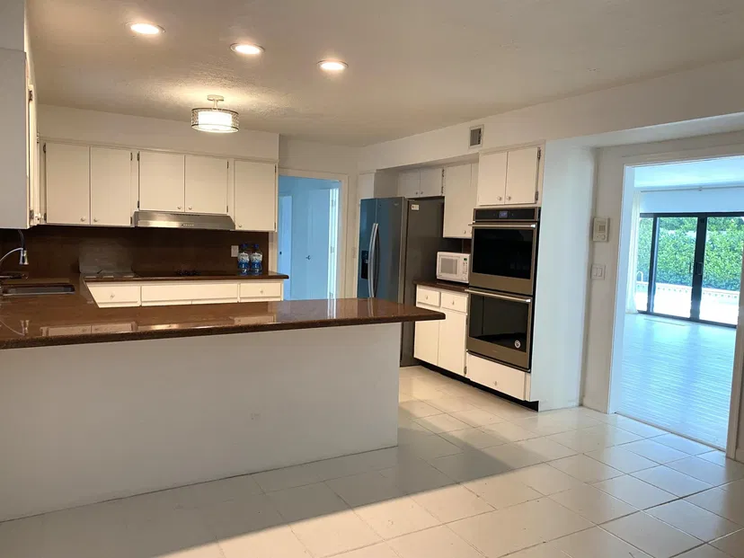 129 Seminole Avenue — photo 4