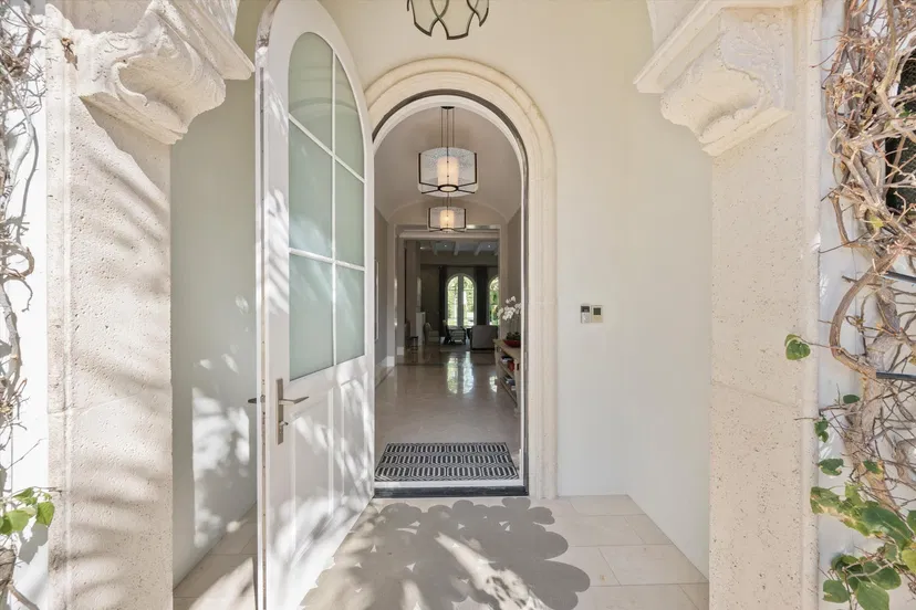 231 Via Las Brisas — photo 3
