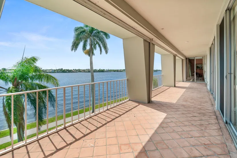 2160 Ibis Isle Road #9 — photo 2
