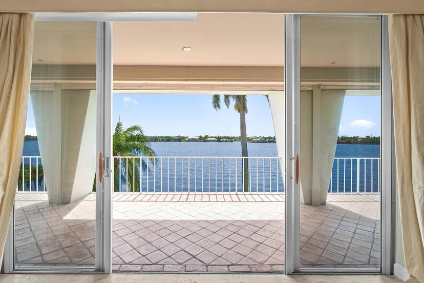 2160 Ibis Isle Road #9 — photo 4