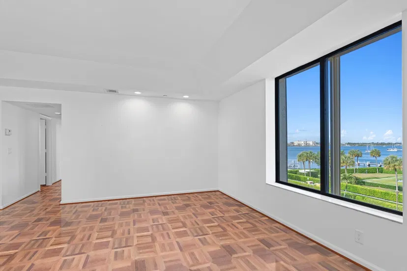 150 Bradley Place #304 — photo 4