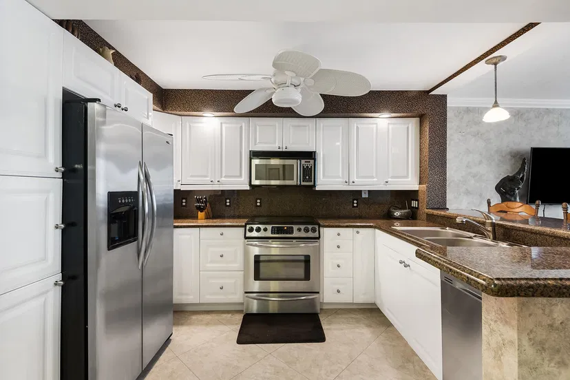 3580 S Ocean Boulevard #9d — photo 2