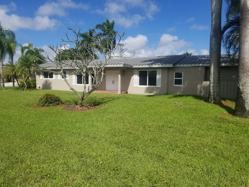 Sold Mar 2021 · 200 Glenbrook Drive, Atlantis
