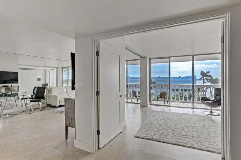 2505 S Ocean Boulevard #Ph 14 — photo 4