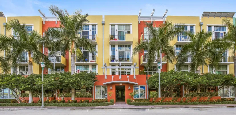 Sold Sep 2020 · 180 NE 4th Avenue 407, Delray Beach