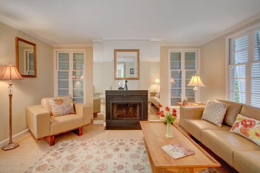 217 Oleander Avenue — photo 4
