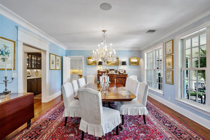 270 Queens Lane — photo 4