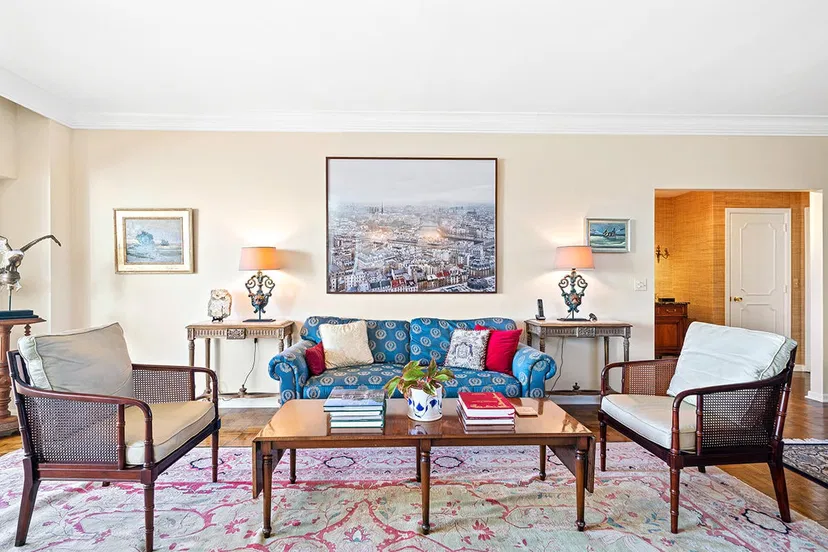 389 S Lake Drive #4d — photo 4
