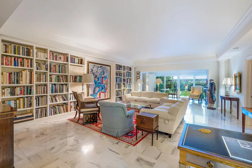 300 S Ocean Boulevard #1b — photo 2
