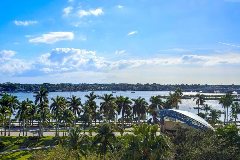Sold Sep 2020 · 201 S Narcissus Avenue 504, West Palm Beach