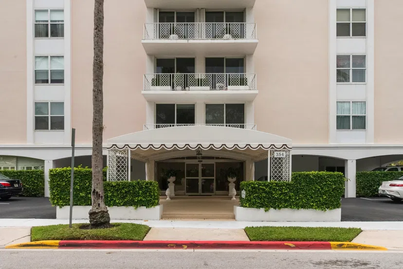 354 Chilean Avenue #3c — photo 2