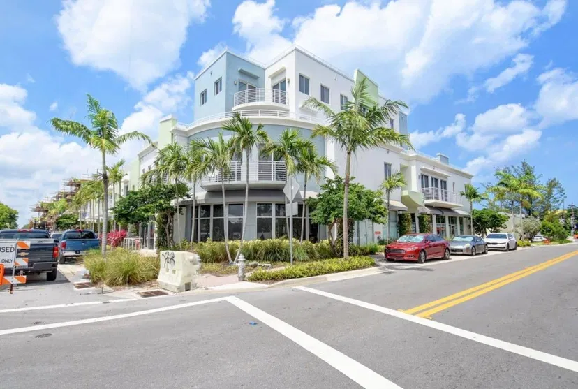 Sold Oct 2019 · 111 SE 2nd Street 3a, Delray Beach