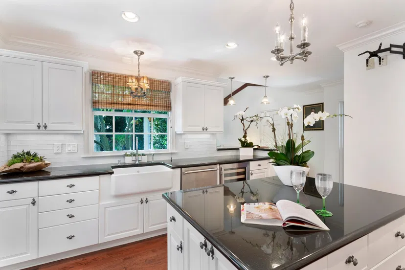 140 Seagate Road — photo 3