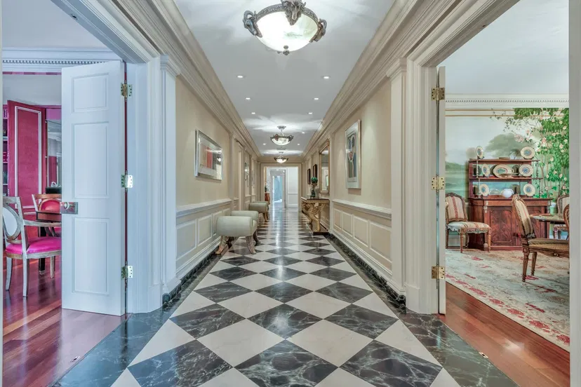 101 Worth Avenue #2-B — photo 2