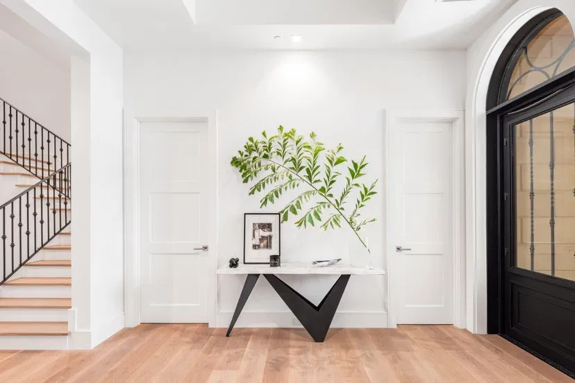 221 Brazilian Avenue — photo 5