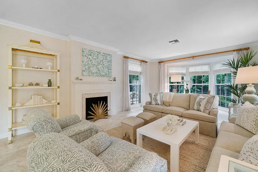 255 Plantation Road — photo 3