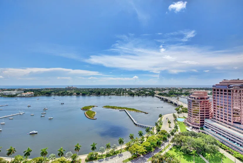 Sold Sep 2019 · 529 S Flagler Drive 27g, West Palm Beach