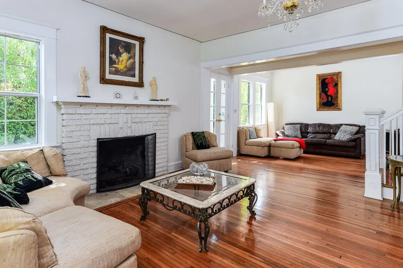 400 Seaspray Avenue — photo 3