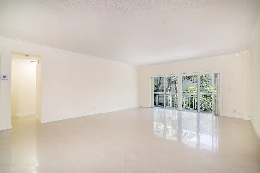 250 Bradley Place #207 — photo 3